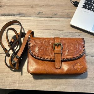 Patricia Nash Crossbody / Wallet